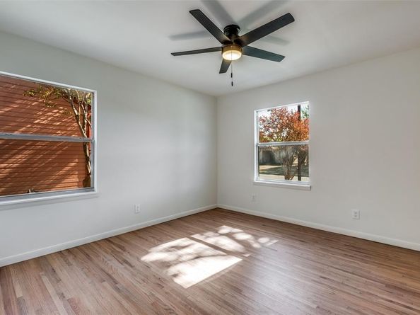 2411  Glengariff Drive , Dallas Texas 75228