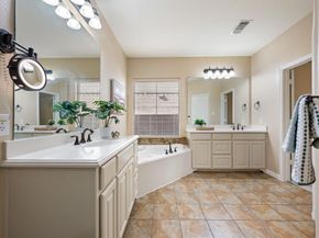 1125  Michener Way , Irving Texas 75063