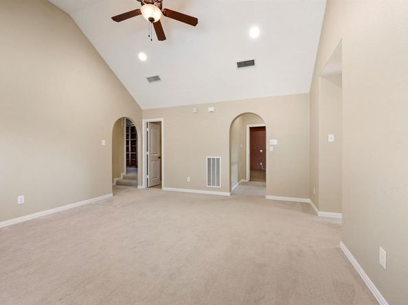 1125  Michener Way , Irving Texas 75063