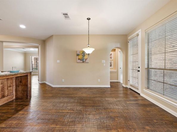 1125  Michener Way , Irving Texas 75063