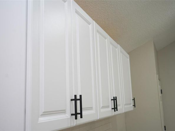 5811  Sterling Green Trail , Arlington Texas 76017