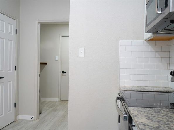 5811  Sterling Green Trail , Arlington Texas 76017