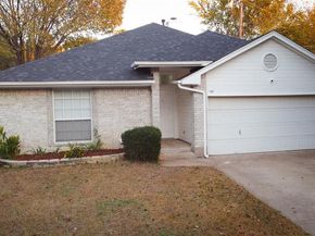 5811  Sterling Green Trail , Arlington Texas 76017