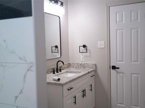 5811  Sterling Green Trail , Arlington Texas 76017