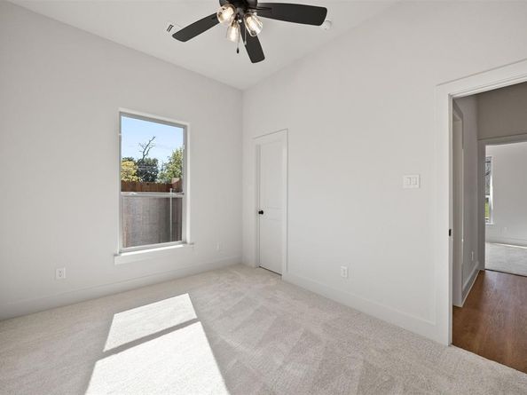 902  Boston Lane , River Oaks Texas 76114