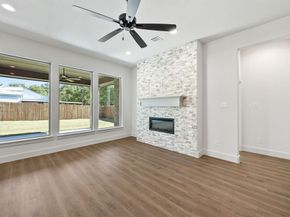 902  Boston Lane , River Oaks Texas 76114