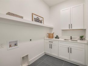 2005  Hearne Avenue , Dallas Texas 75212