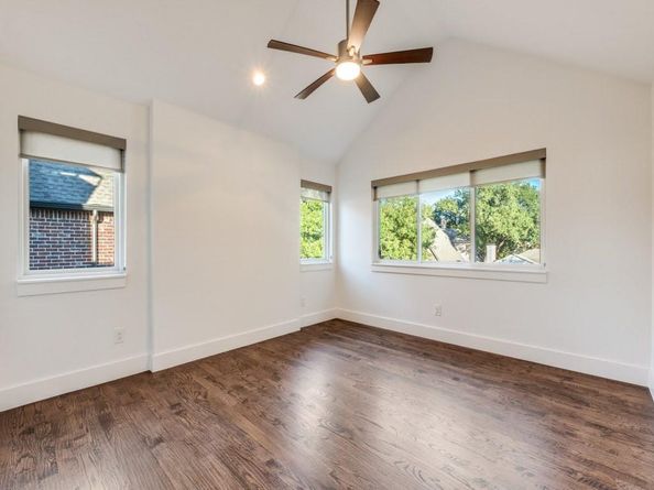 6726  Park Lane , Dallas Texas 75225