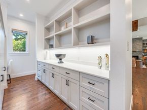 6726  Park Lane , Dallas Texas 75225