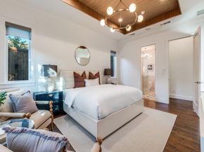 6726  Park Lane , Dallas Texas 75225