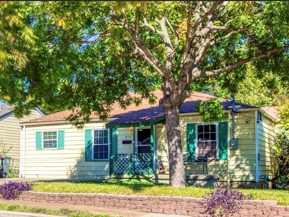 3515 W Clarendon Drive , Dallas Texas 75211