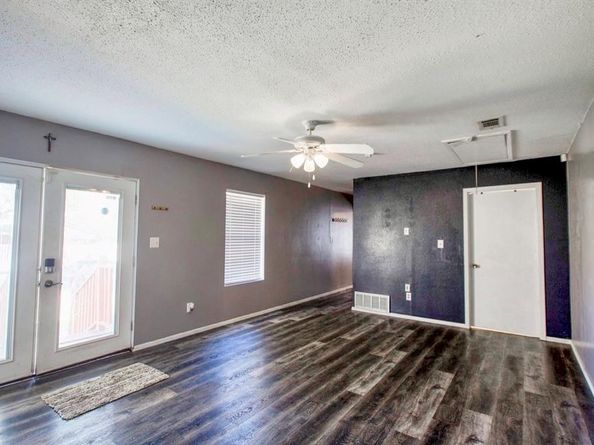 3515 W Clarendon Drive , Dallas Texas 75211