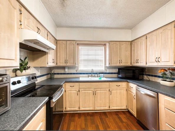 3515 W Clarendon Drive , Dallas Texas 75211