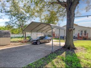 3515 W Clarendon Drive , Dallas Texas 75211