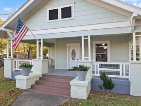 1201 W Arlington Avenue , Fort Worth Texas 76110