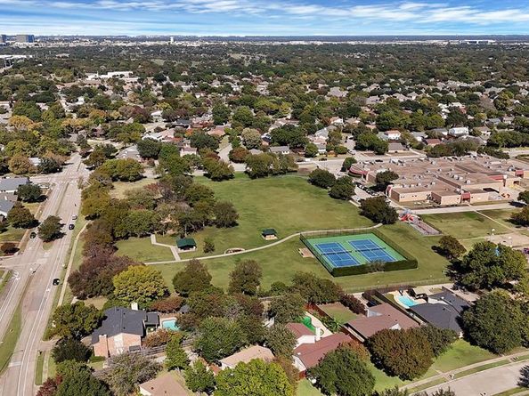 1616  Sara Lane , Richardson Texas 75081