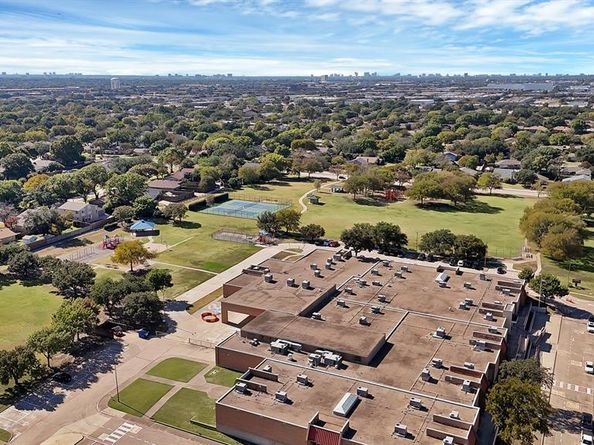 1616  Sara Lane , Richardson Texas 75081