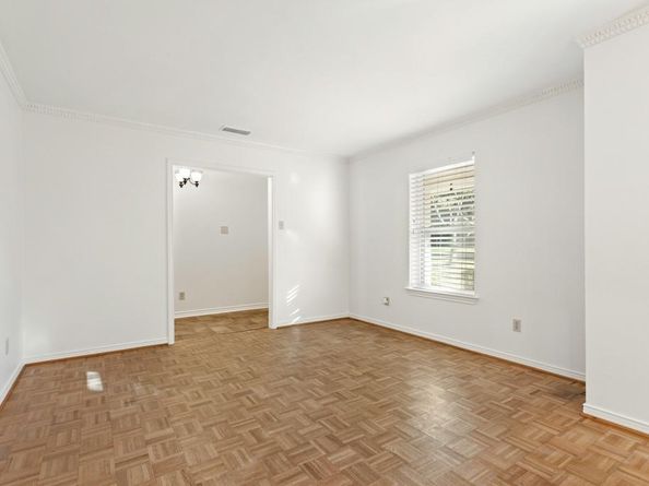 11045  Carissa Drive , Dallas Texas 75218