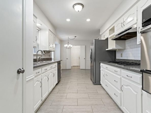 11045  Carissa Drive , Dallas Texas 75218