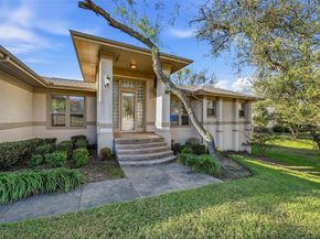 2218  Southern Oaks Drive , Cedar Hill Texas 75104