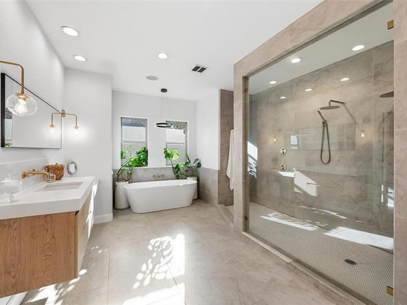 2218  Southern Oaks Drive , Cedar Hill Texas 75104