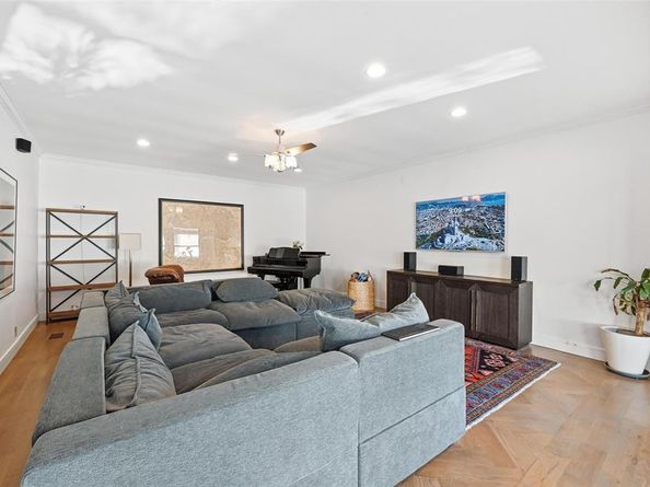 2218  Southern Oaks Drive , Cedar Hill Texas 75104