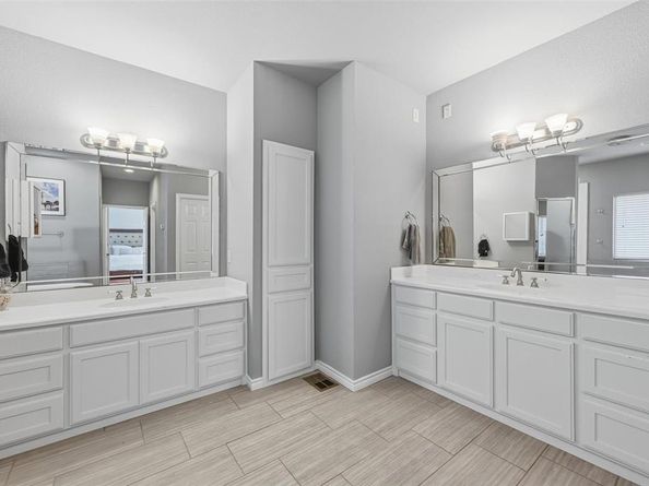 2218  Southern Oaks Drive , Cedar Hill Texas 75104