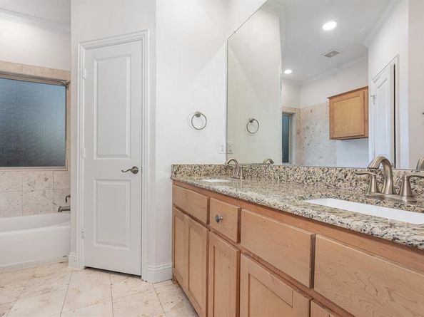 2725  Phillips Drive , Garland Texas 75044