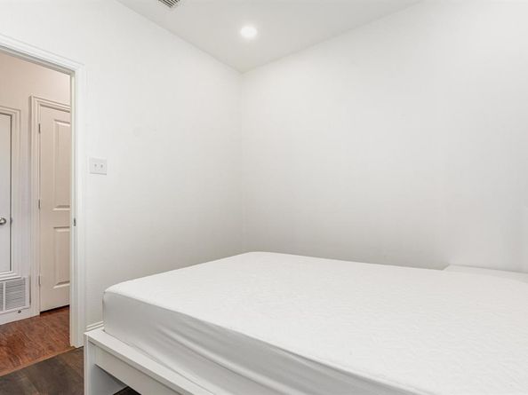 2725  Phillips Drive , Garland Texas 75044