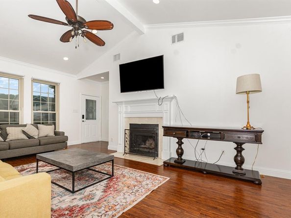 2725  Phillips Drive , Garland Texas 75044