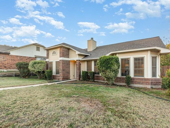 2725  Phillips Drive , Garland Texas 75044