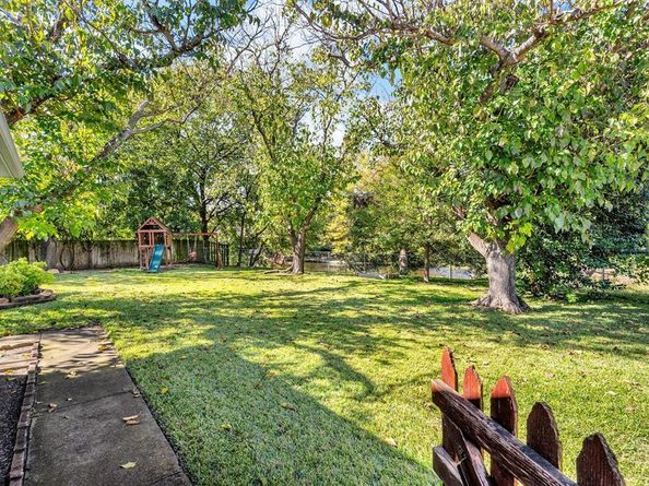 12035  Loch Ness Drive , Dallas Texas 75218