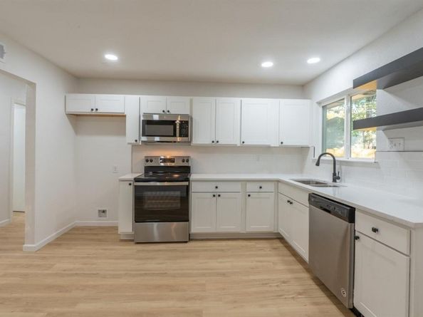 1925  Balla Way , Grand Prairie Texas 75051