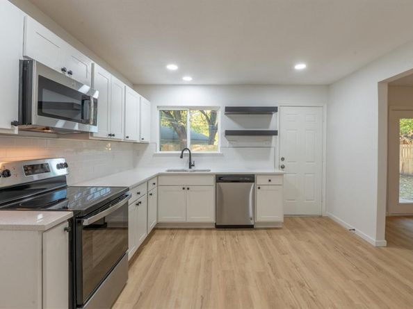 1925  Balla Way , Grand Prairie Texas 75051