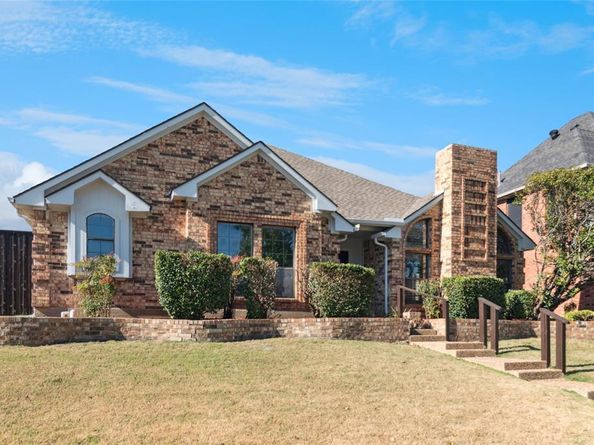 2113  Fawn Ridge Trail , Carrollton Texas 75010