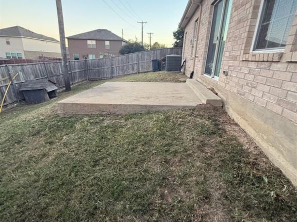 909  Bee Creek Lane , Fort Worth Texas 76120