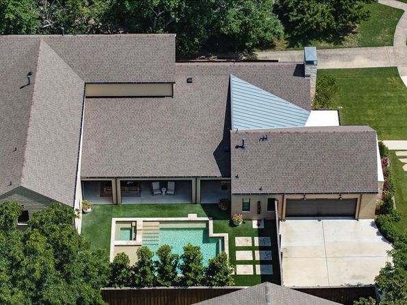 10510  Les Jardins Drive , Dallas Texas 75229