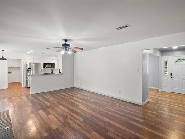 1714  Cheryl Lane , Arlington Texas 76013