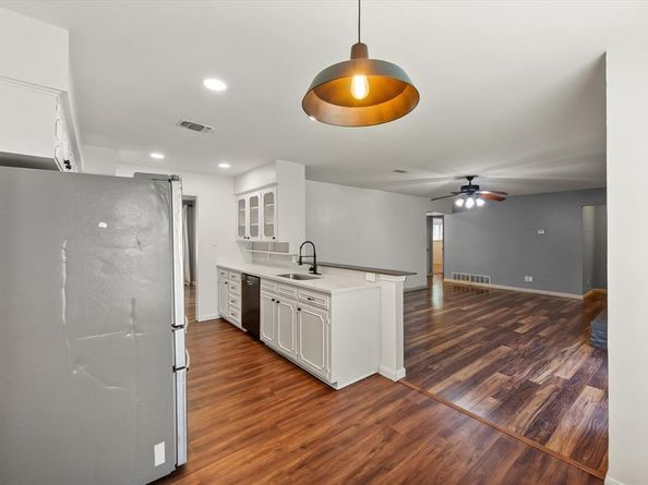 1714  Cheryl Lane , Arlington Texas 76013