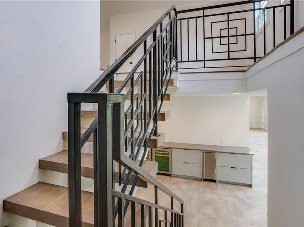 2045  Marydale Drive , Dallas Texas 75208