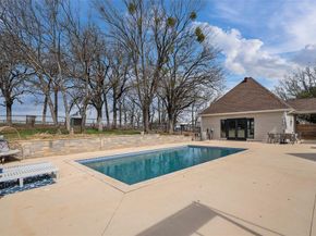 823  Frenchtown Road , Argyle Texas 76226