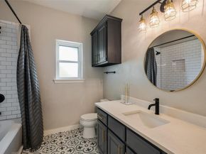 823  Frenchtown Road , Argyle Texas 76226