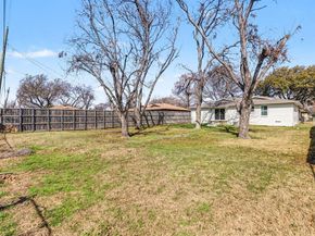 1010  Noble Avenue , Carrollton Texas 75006