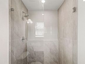 1010  Noble Avenue , Carrollton Texas 75006