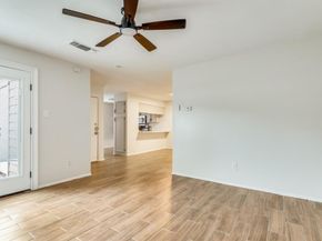 2321  Torrington Drive  D, Arlington Texas 76012