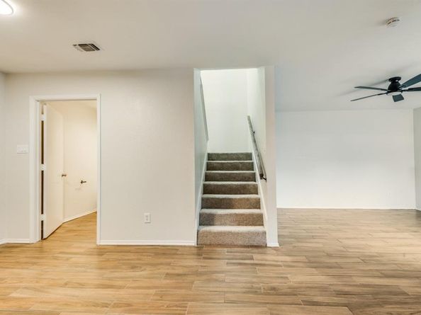 2321  Torrington Drive  D, Arlington Texas 76012