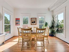 1419  Beaumont Street , Dallas Texas 75215