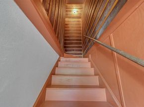 1419  Beaumont Street , Dallas Texas 75215