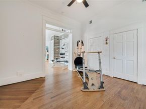 1419  Beaumont Street , Dallas Texas 75215