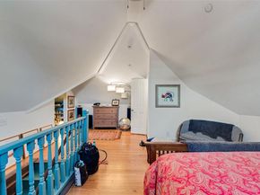 1419  Beaumont Street , Dallas Texas 75215